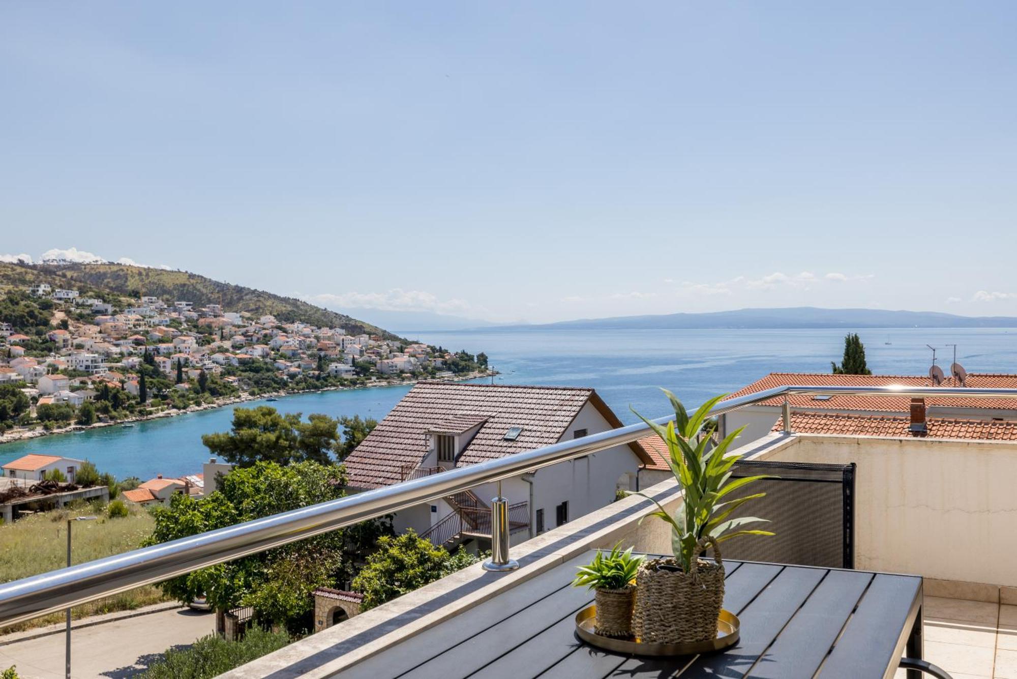 Holiday Home Krishto Trogir Exterior foto